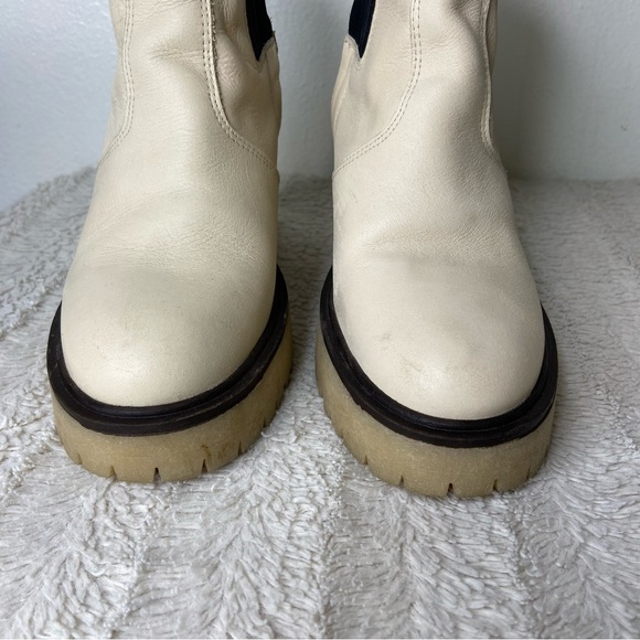 Free People Women’s 6 (36) Hames Chelsea Boots White Leather Chunky Heel - Picture 3 of 15